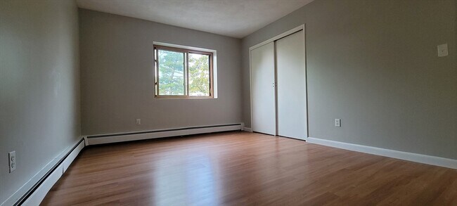Foto del edificio - 100 Grandview Ave