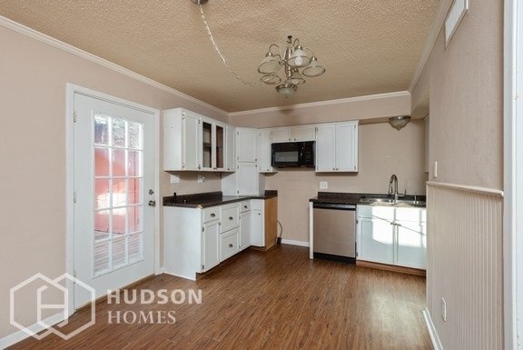 Foto del edificio - NOW AVAILABLE! - 69 Chervil Common St, Lak...
