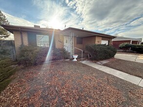 Building Photo - 3182 Uvalda St