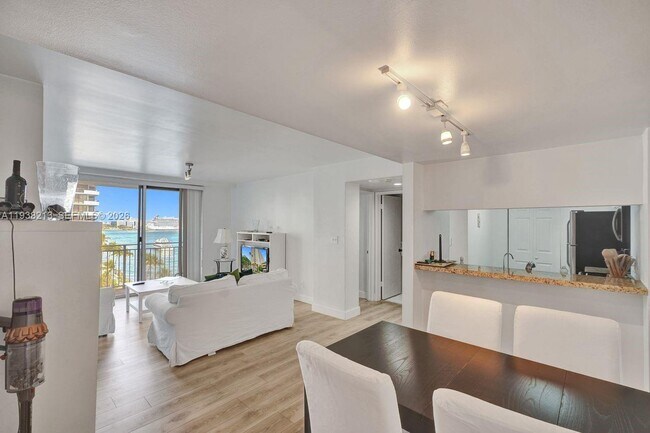 Foto del edificio - 770 Claughton Island Dr