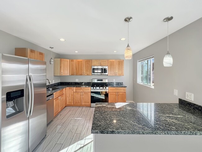 Building Photo - 6093 Severin Dr