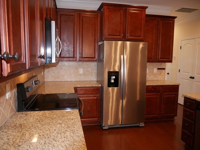 Building Photo - 1132 Augustine Heights Dr