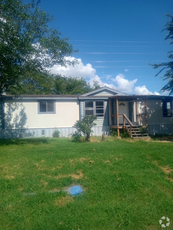 Building Photo - 412 Greenfield Dr