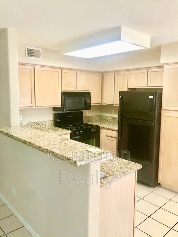 Building Photo - 3168 Tarpon