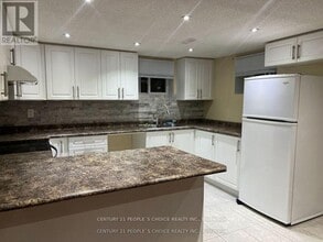 Building Photo - 66 Stavely Crescent