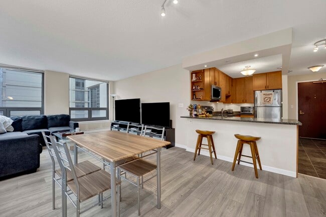 Building Photo - 440 N Wabash Ave