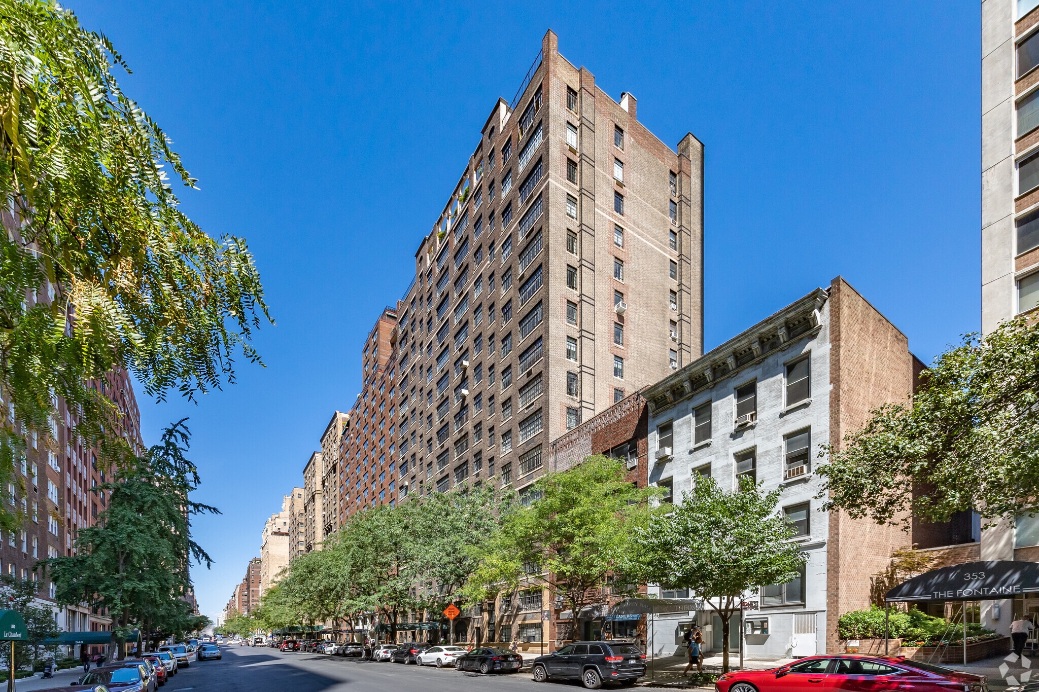 Walton Hall Apartments