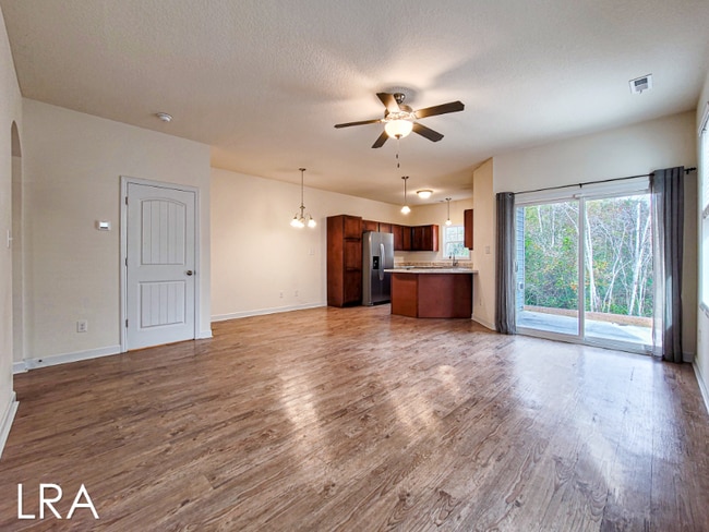 Building Photo - 520 Shallotte Ln