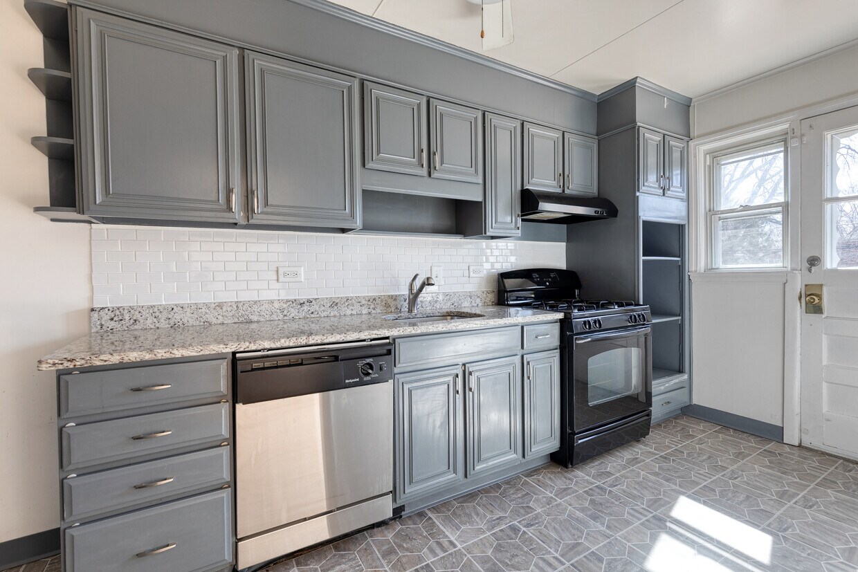 Foto principal - 1623 Hardwick Rd
