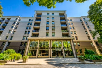 Building Photo - Fairview Towers