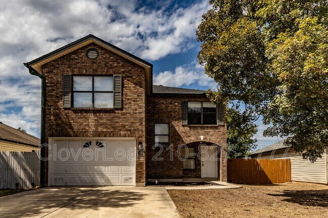 Foto del edificio - 8019 Hilltop Crest