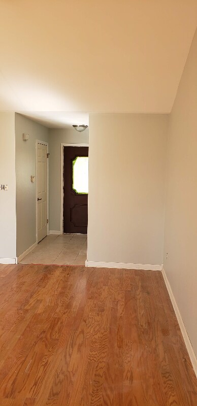Building Photo - 603 Cedar Ridge Dr