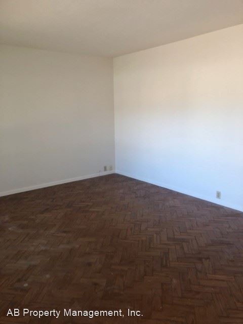 Building Photo - 4 br, 2 bath House - 3562 Kings Canyon Ct