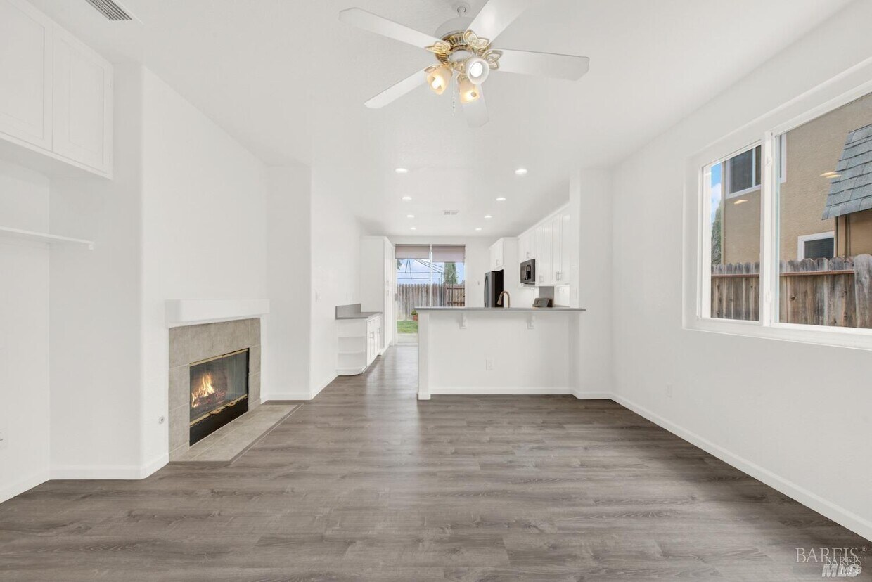 1021 Westgate Dr, Vacaville, CA 95687 House Rental in Vacaville, CA