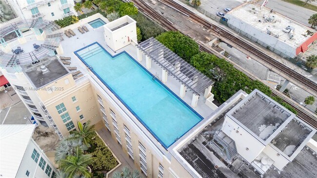 Building Photo - 7275 SW 90th St