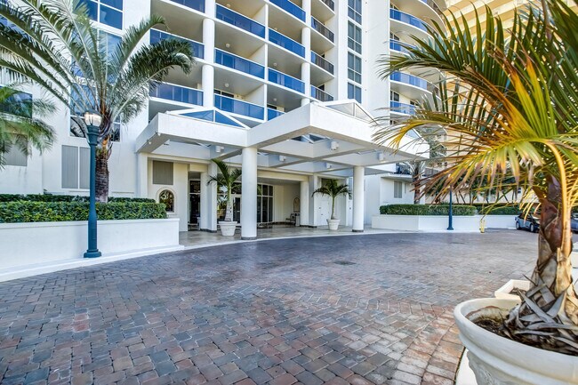 Foto del edificio - 4240 Galt Ocean Dr
