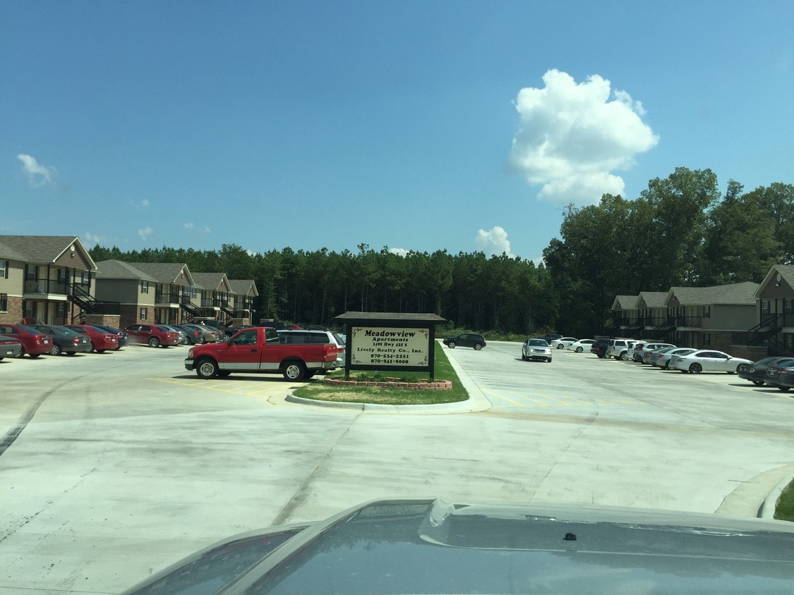 Meadowview Apartments - 1499 US-425