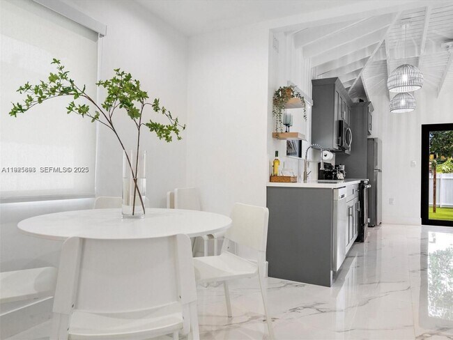 Foto del edificio - 2171 NW 49th St