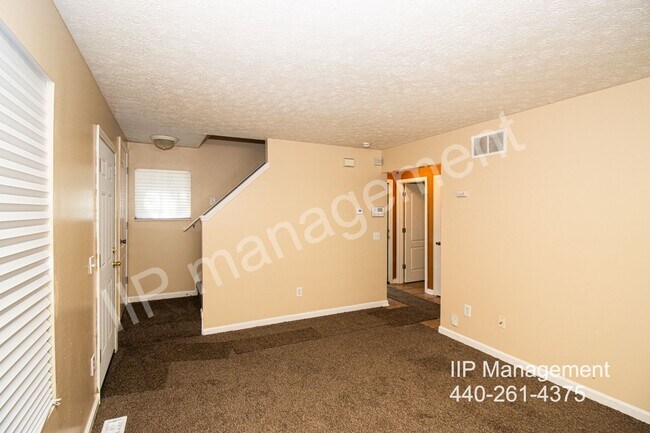 Building Photo - Lovely 3-Bedroom Rental in Cleveland's His...