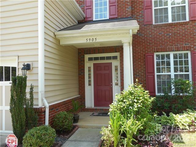 Foto del edificio - 5905 Cactus Valley Rd