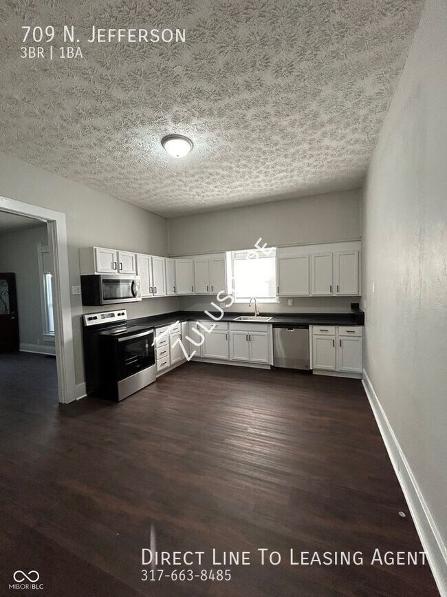 Building Photo - 709 N. Jefferson-