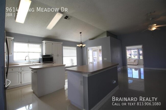 Building Photo - 9614 Long Meadow Dr