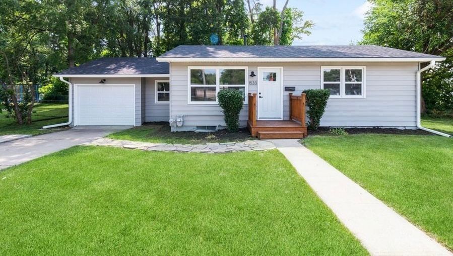 1533 Ridgewood Ave, Ames, IA 50010 House Rental in Ames, IA