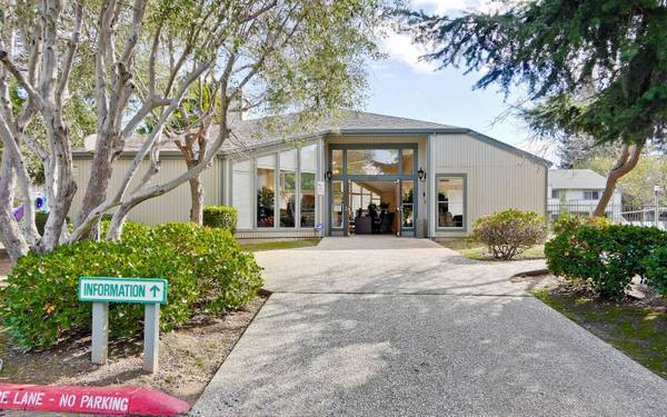 Building Photo - 39452 Stratton Common