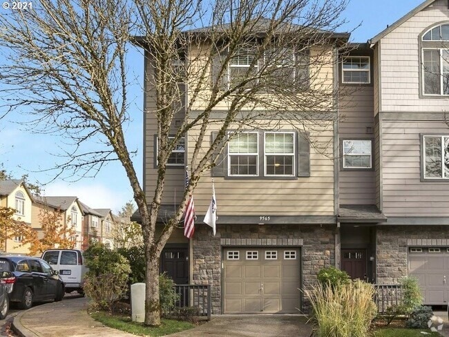 Building Photo - 9565 SW Tephra Ter