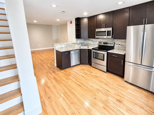 Photo - 426 n 40th St (LO) Apartment