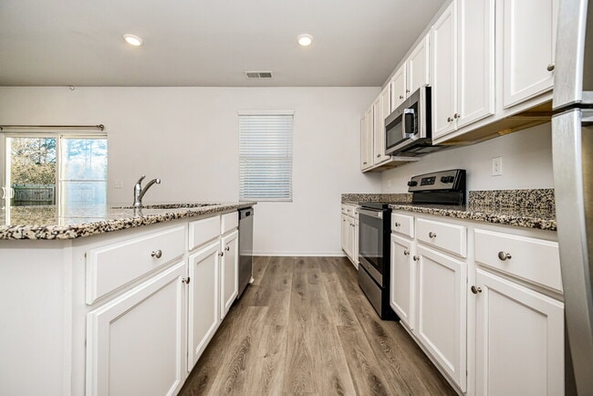 Foto del edificio - 371 Hamilton Pointe Dr