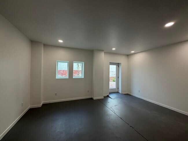 Building Photo - The Warehouse At Calhoun - RESIDENTIAL