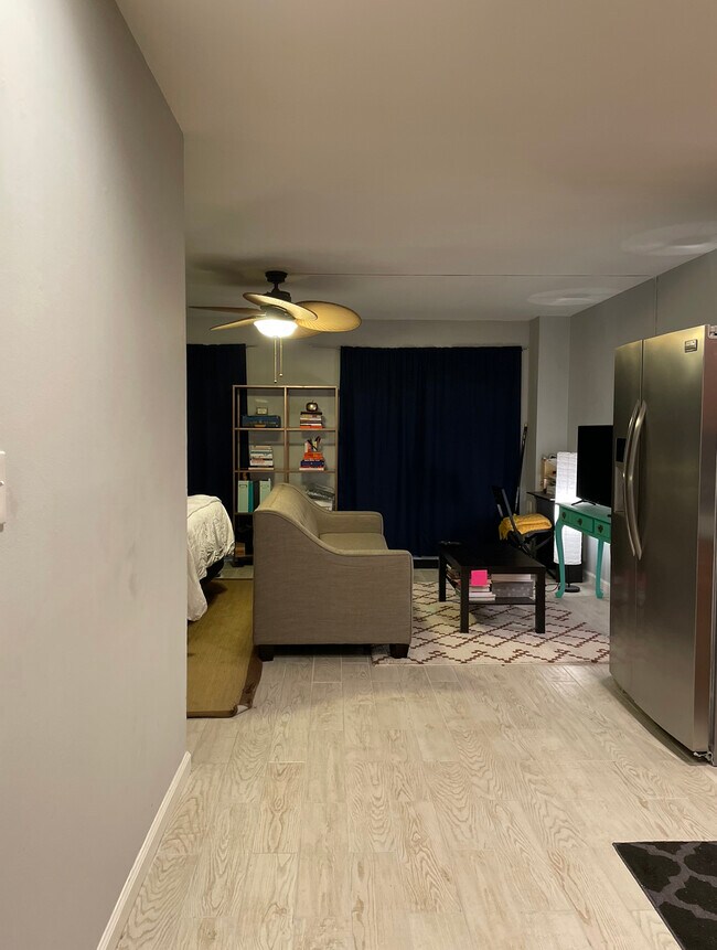 Building Photo - 110 G St SW