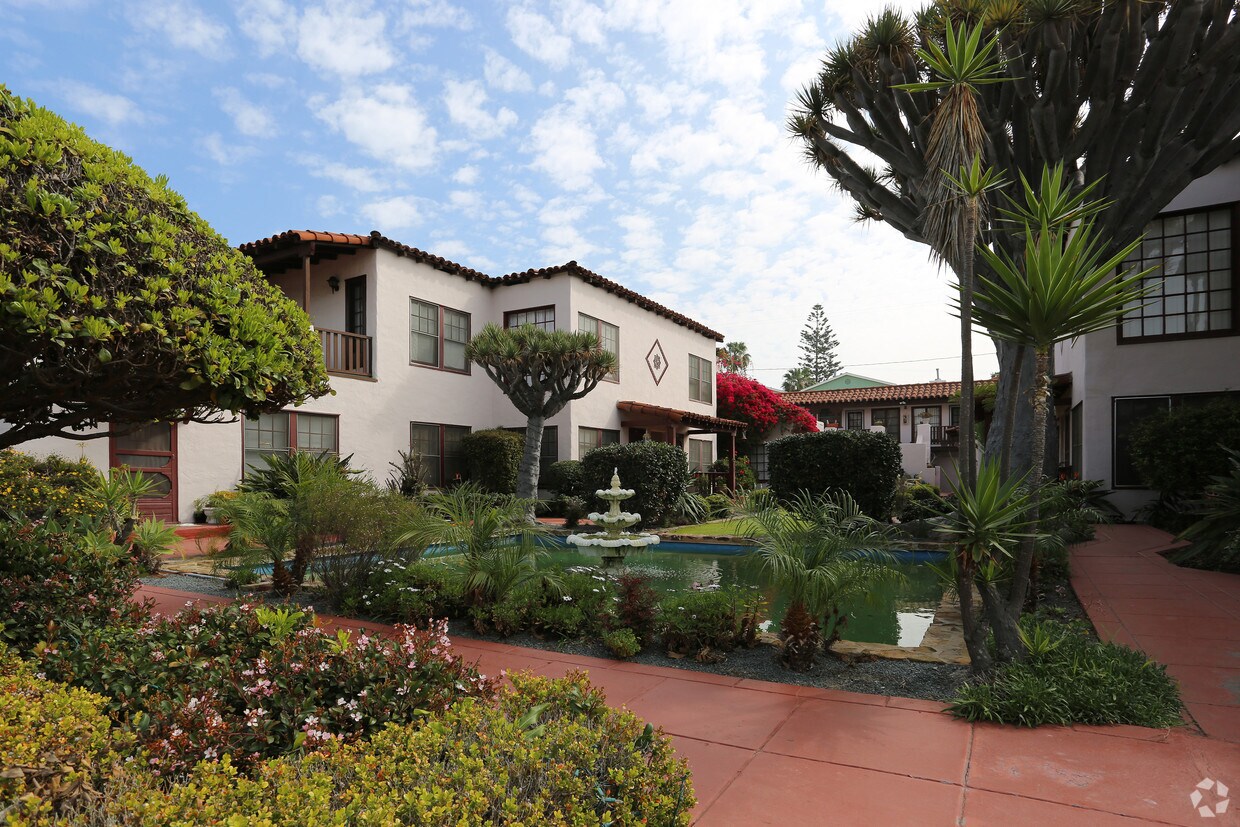 Foto principal - Patio Laguna Apartments