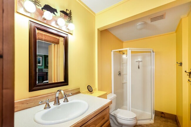 22 Sitting Bull Rd Big Sky MT - Hill Condo Studio Located In Big Sky Big Sky Mt Building Photo 