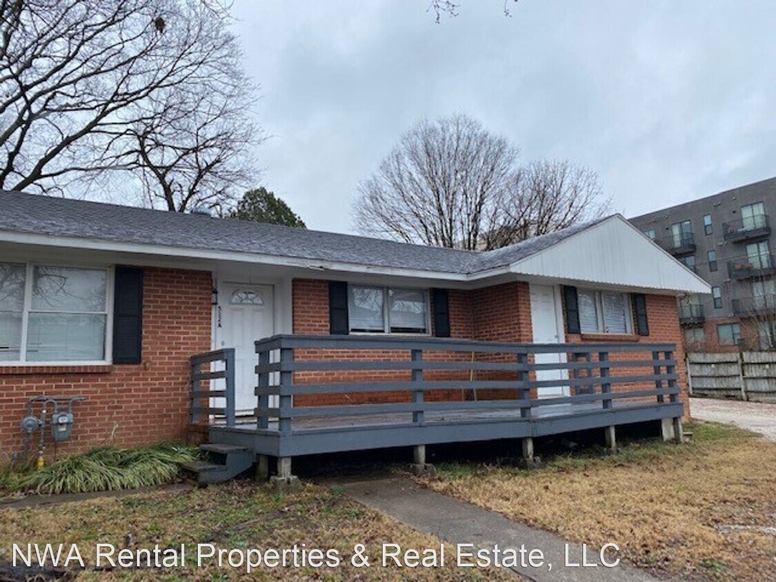 Primary Photo - 4 br, 2 bath House - 512 N Frisco Ave Apt A