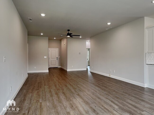 Foto del edificio - 1141 Sunshine Ct