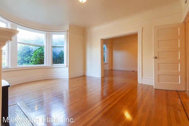 Building Photo - 3 br, 1 bath House - 363 Grove St