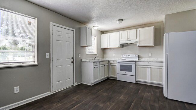Foto del edificio - Discover Your Urban Oasis: Stunning 3BR Ap...