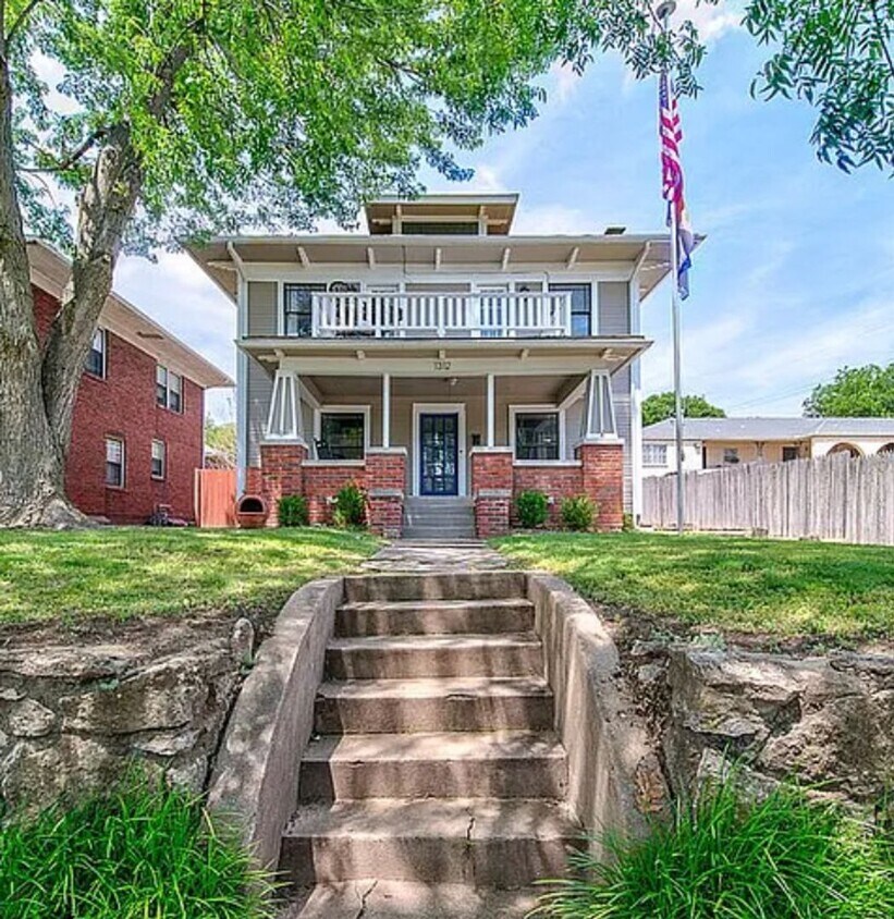 Foto principal - Charming and historic home in The Heart of...