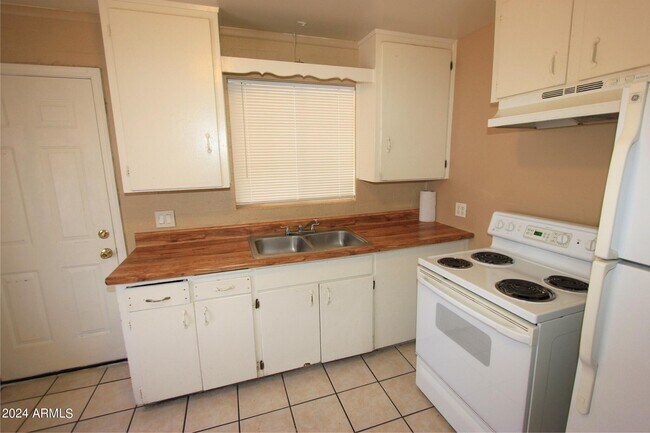 Foto del edificio - 5322 N 22nd Ave