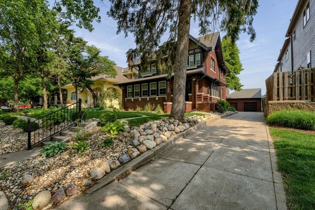 Building Photo - Timeless Charm & Thoughtful Updates in the...