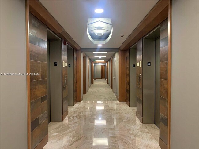 Foto del edificio - 31 SE 5th St