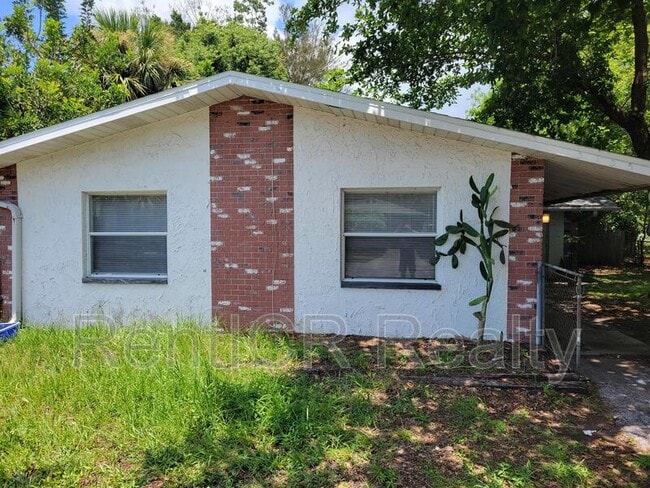 Photo - 3135 Pine Tree Ave House