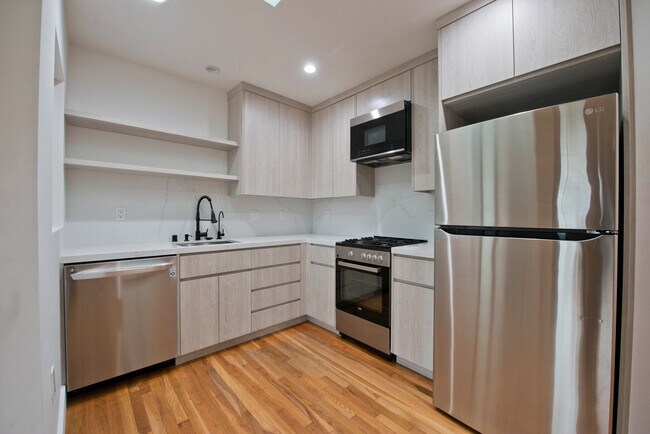 Building Photo - 17449 Bullock St