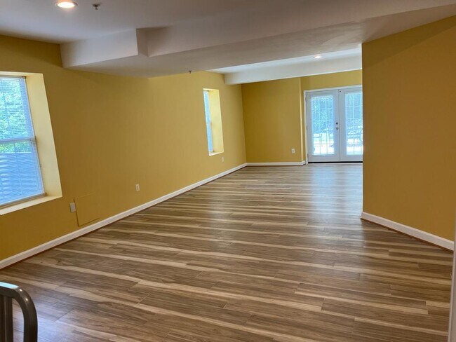 Foto del edificio - 11404 Glenn Dale Ridge Rd