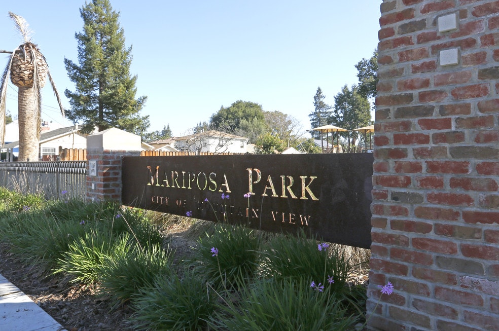 The Crossings Houses for Rent with a Garage Mountain View, CA 400