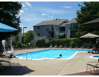 Foto del edificio - 44 Silver Hill Ln