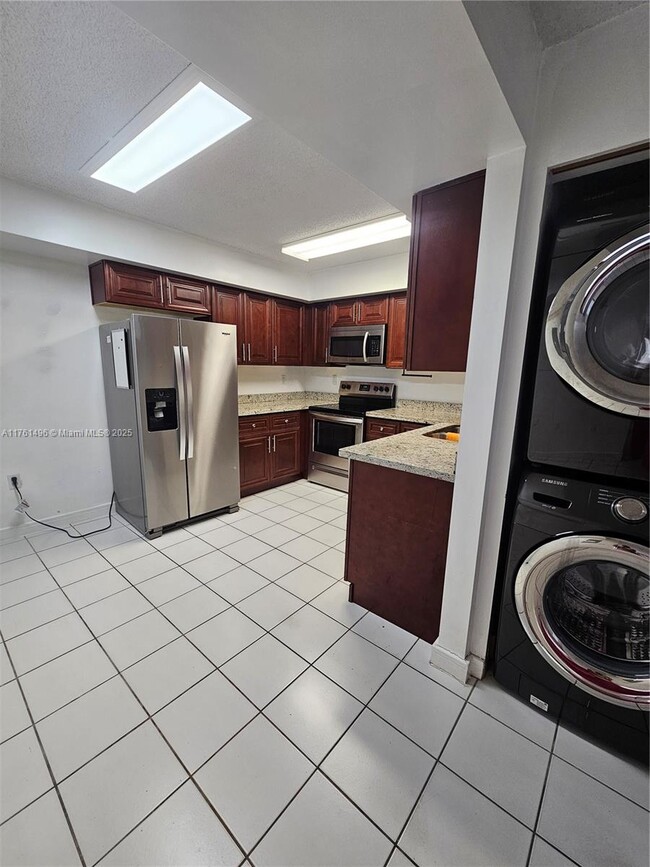 Building Photo - 15385 SW 76th Terrace