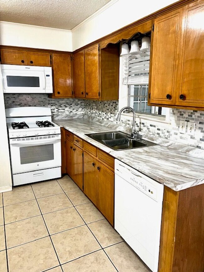 Foto del edificio - 3/2 in Wildwood Heights subdivision